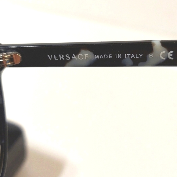 Versace Sunglasses With Case Beautiful Black And Ivory Frame Good Condition - Picture 3 of 11